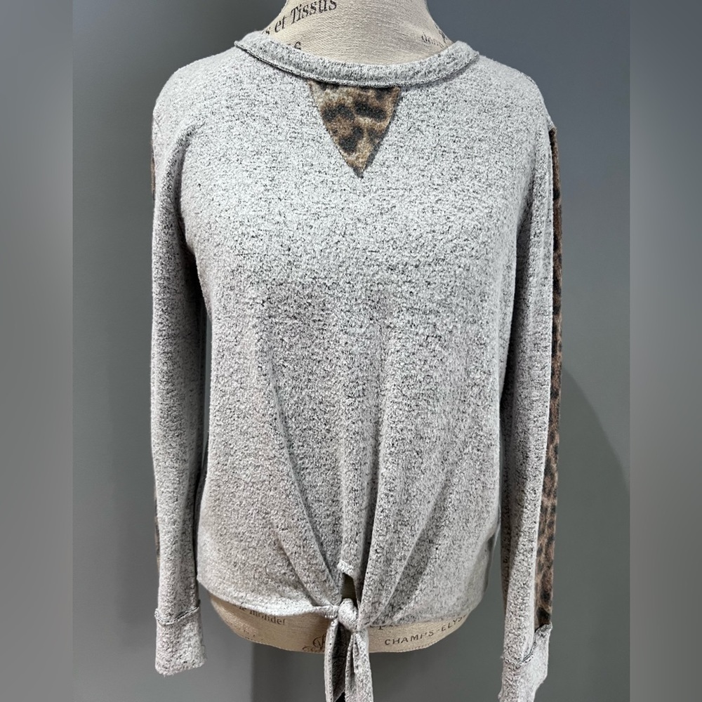 Vintage Havana super soft pullover top with leopard stripe down sleeves